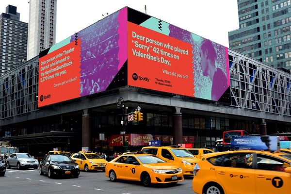 spotify hamilton_and_bieber_valentines_port_authority_nyc_1116